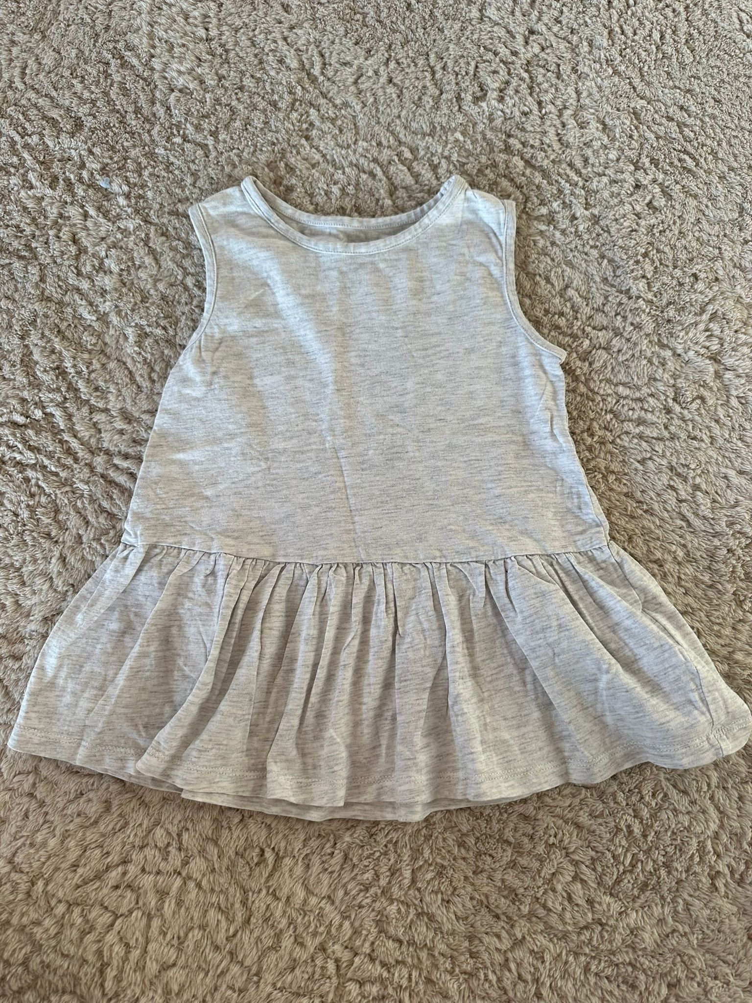 V04- Kleid Gr. 92