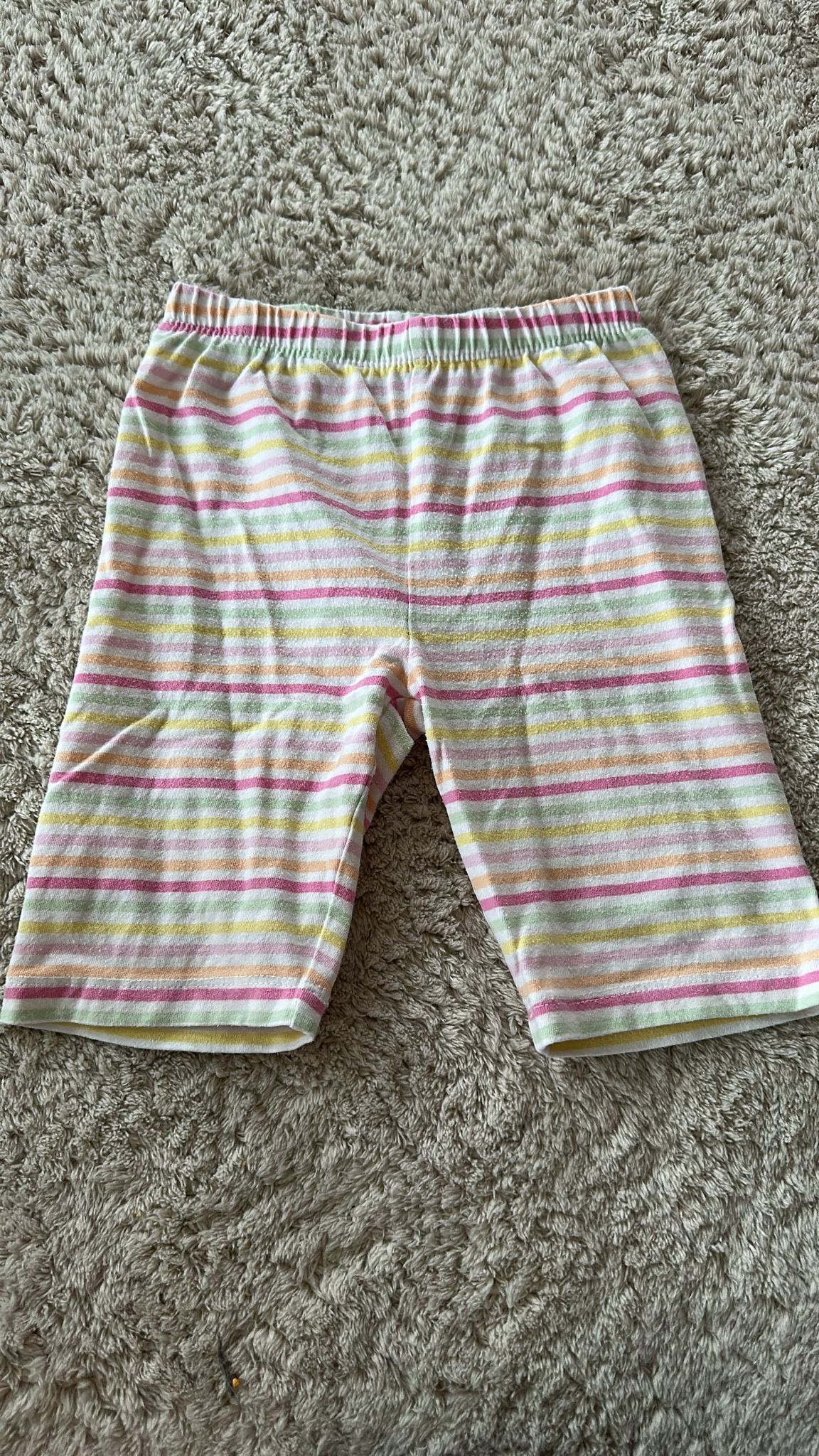 V01- Kurze Hose Gr. 116