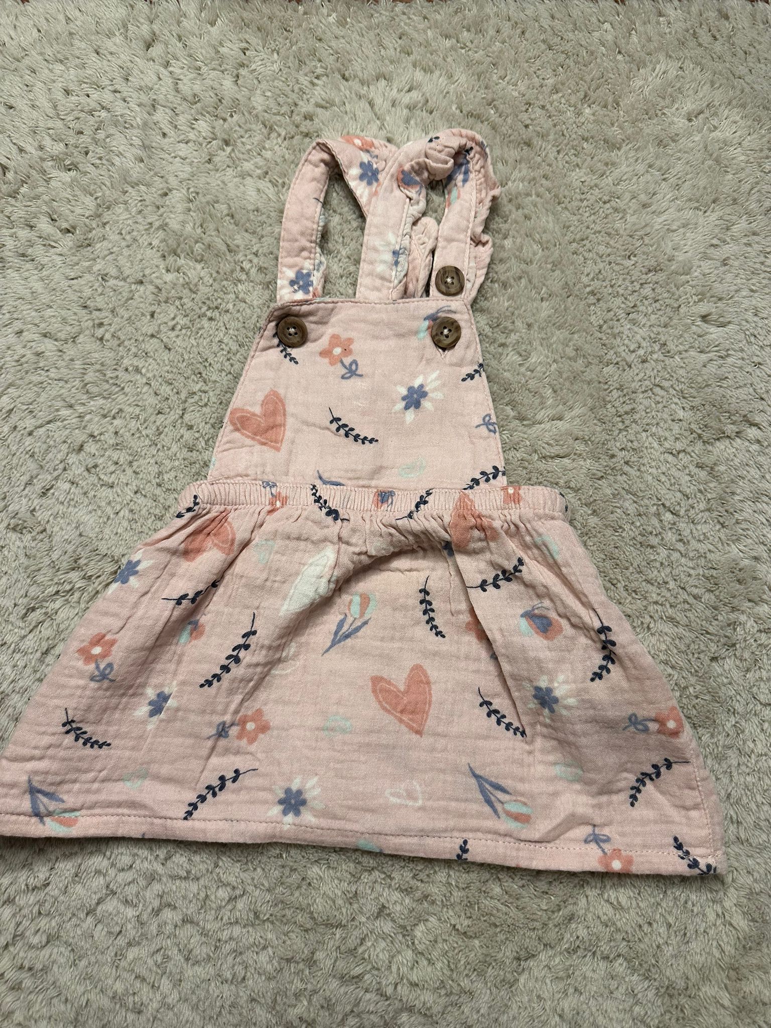 V04- Kleid Gr. 68
