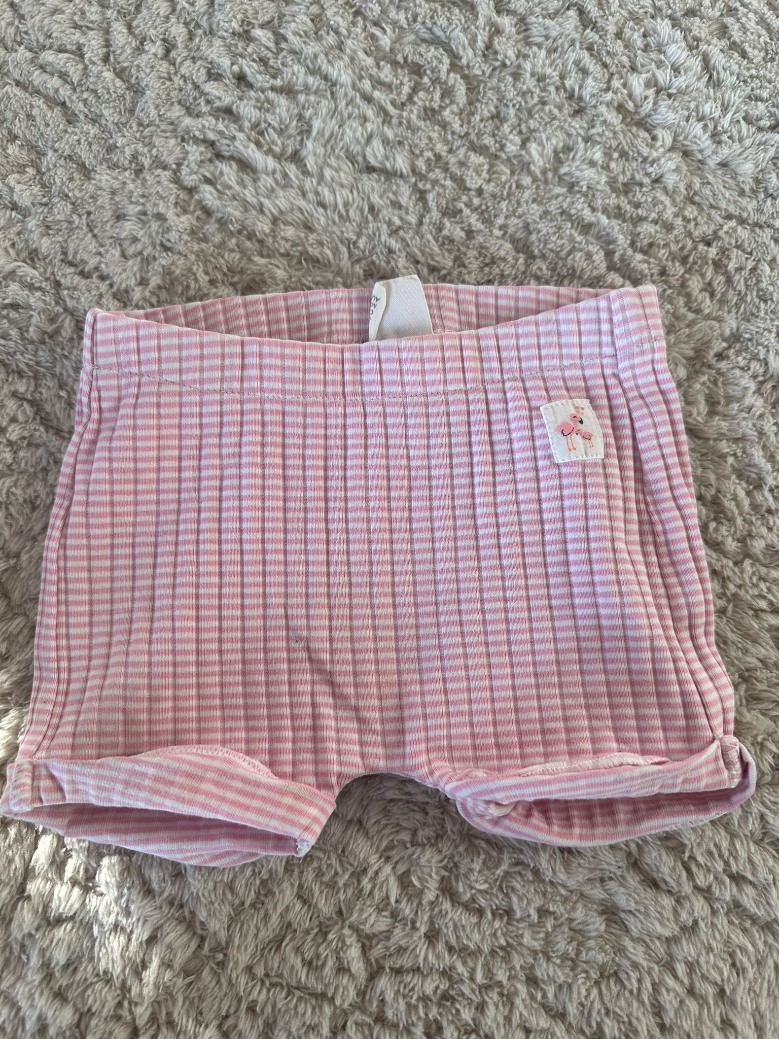 V04- kurze Hose Gr. 68