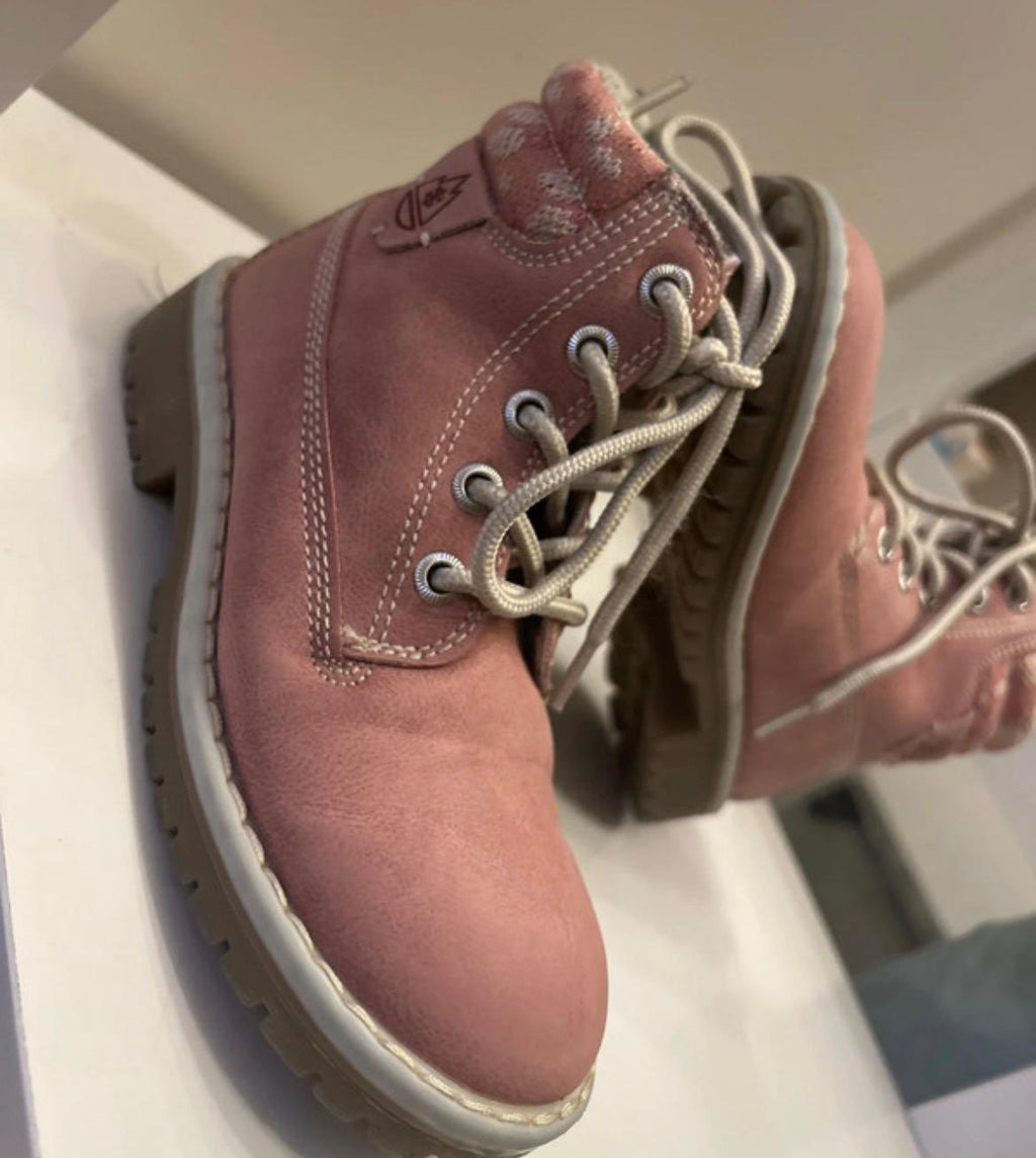 V03- Schuhe Gr. 28