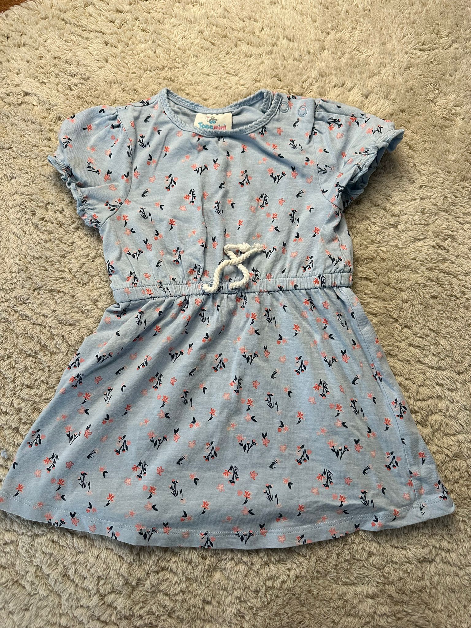 V04- Kleid Gr. 86