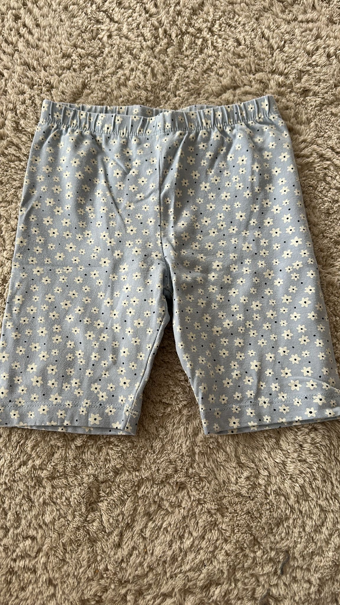 V01- Kurze Hose Gr. 110