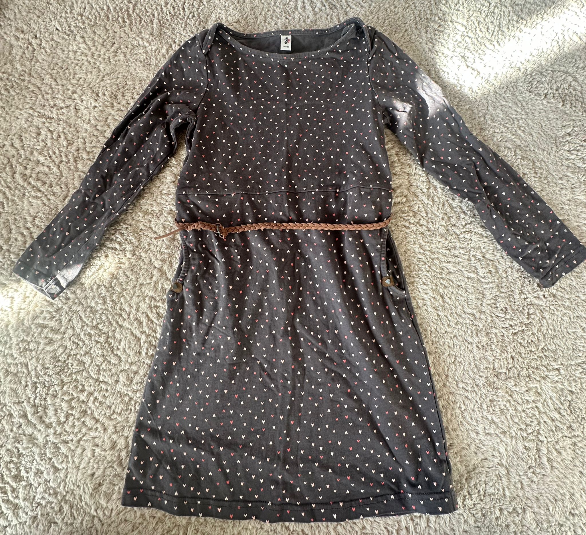 V01- Kleid Gr. 146- 152