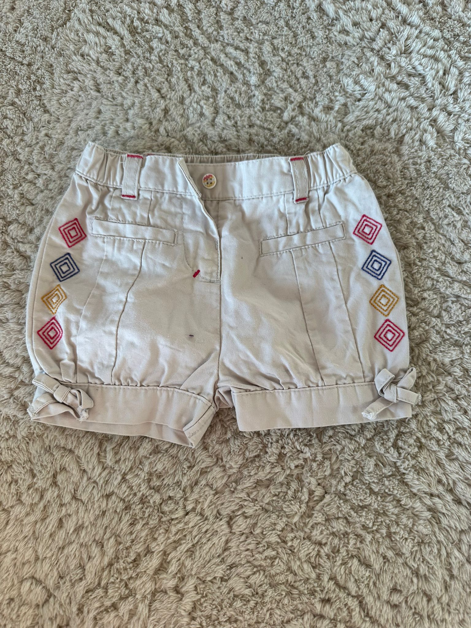 V04- kurze Hose Gr. 74