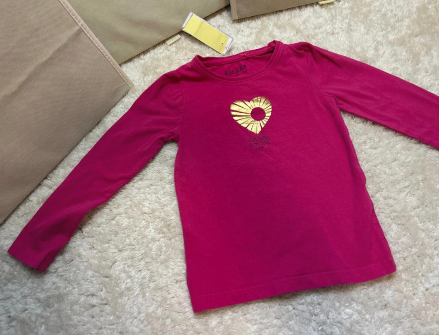 V03- Pullover Gr. 104