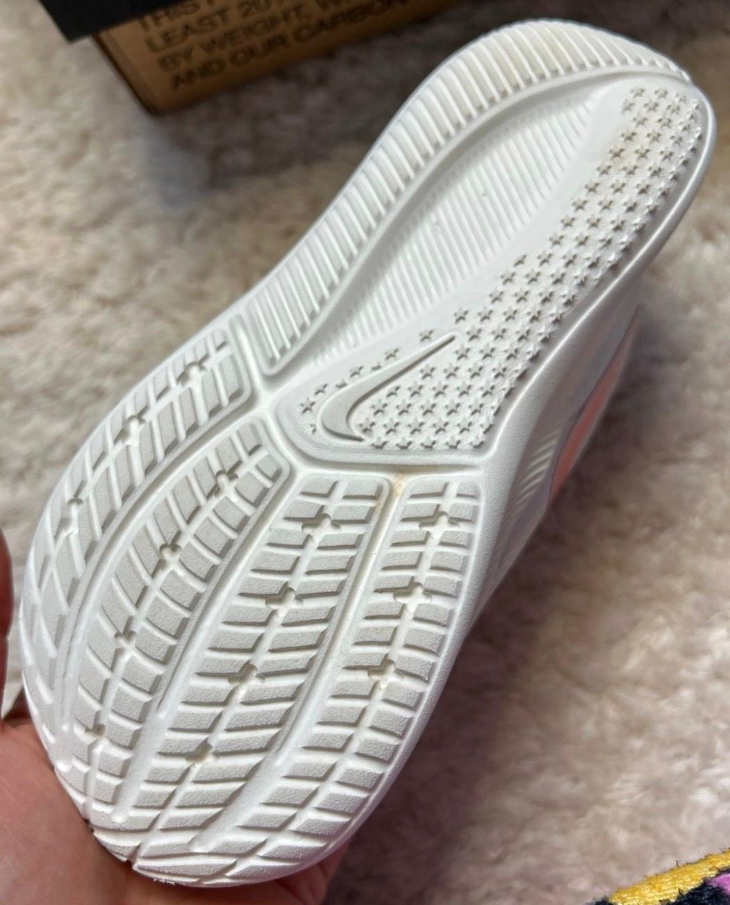 V03- Schuhe Gr. 27
