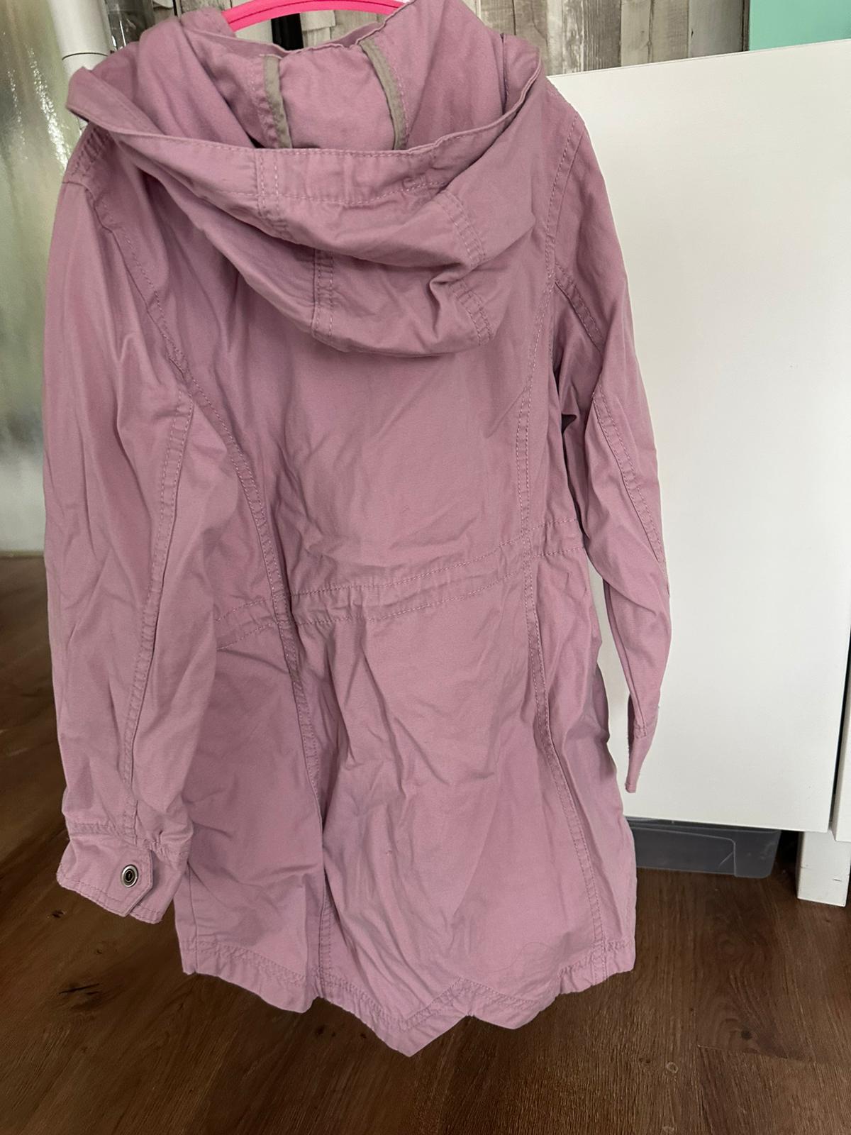 V01- Jacke Gr. 128