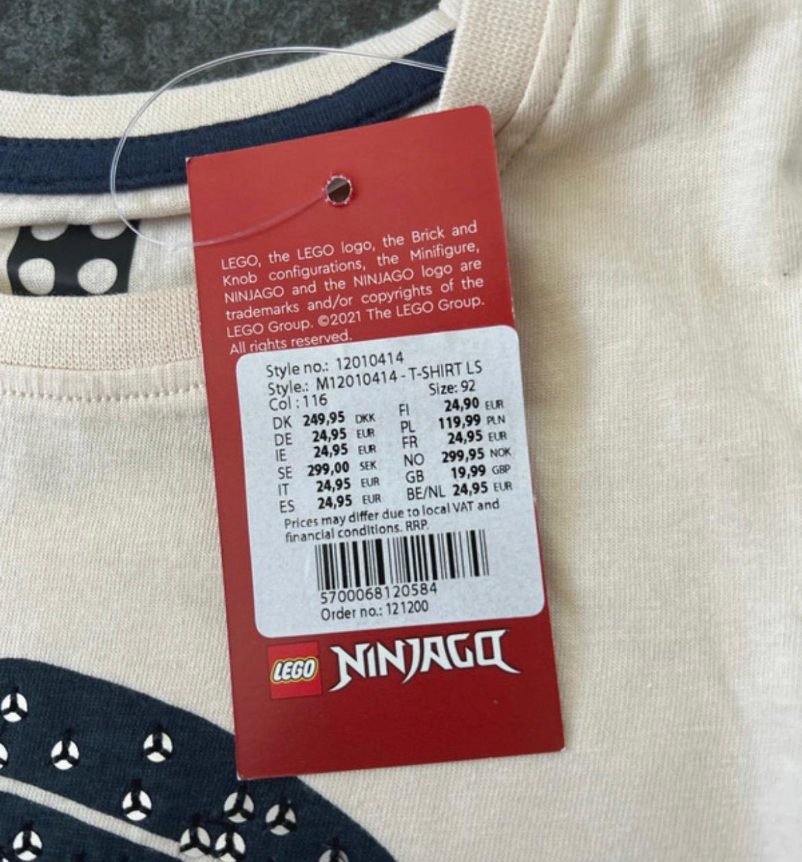 V03-*NEU* Pullover Ninjago Gr. 98